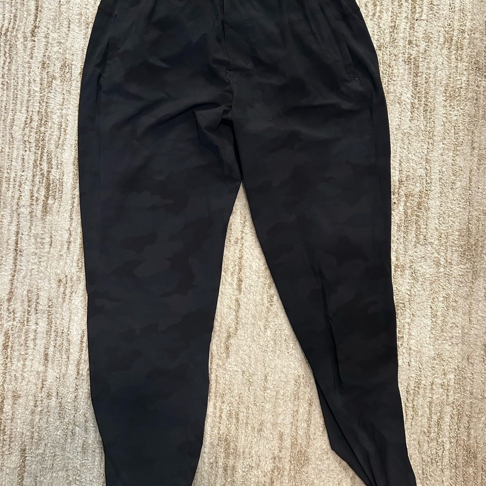M Lululemon Black Camouflage Pants